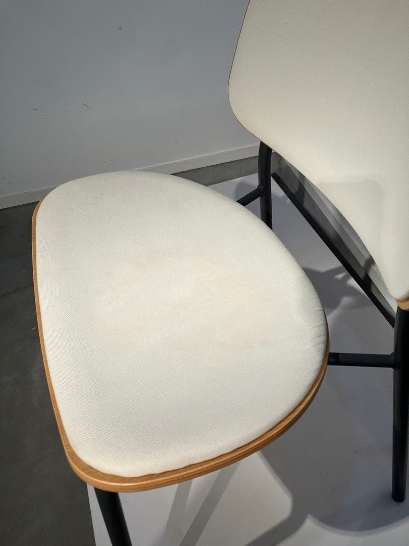 イノベーター エクタ チェア innovator Akta、北欧、アクタス