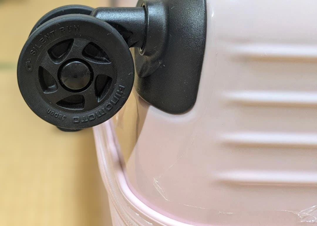 ピンクキャリーケース【Converse】62Ｌ