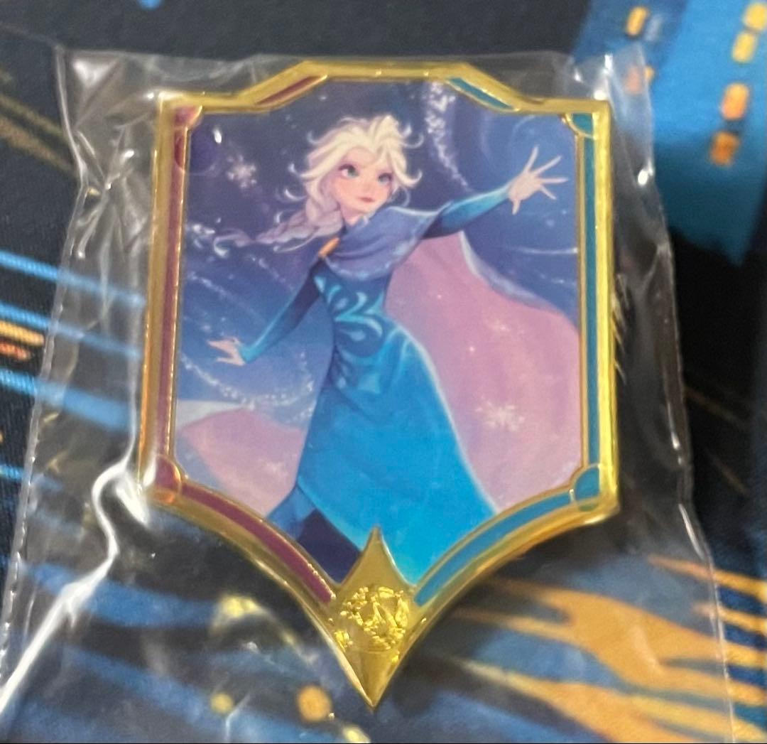 ロルカナ　エルサ　ピンバッジ