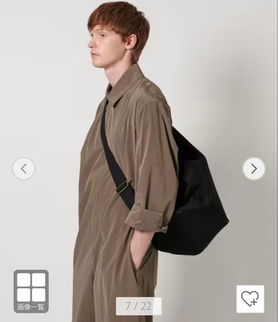 Brady ブレディ ブラックキャンバスショルダーバッグ