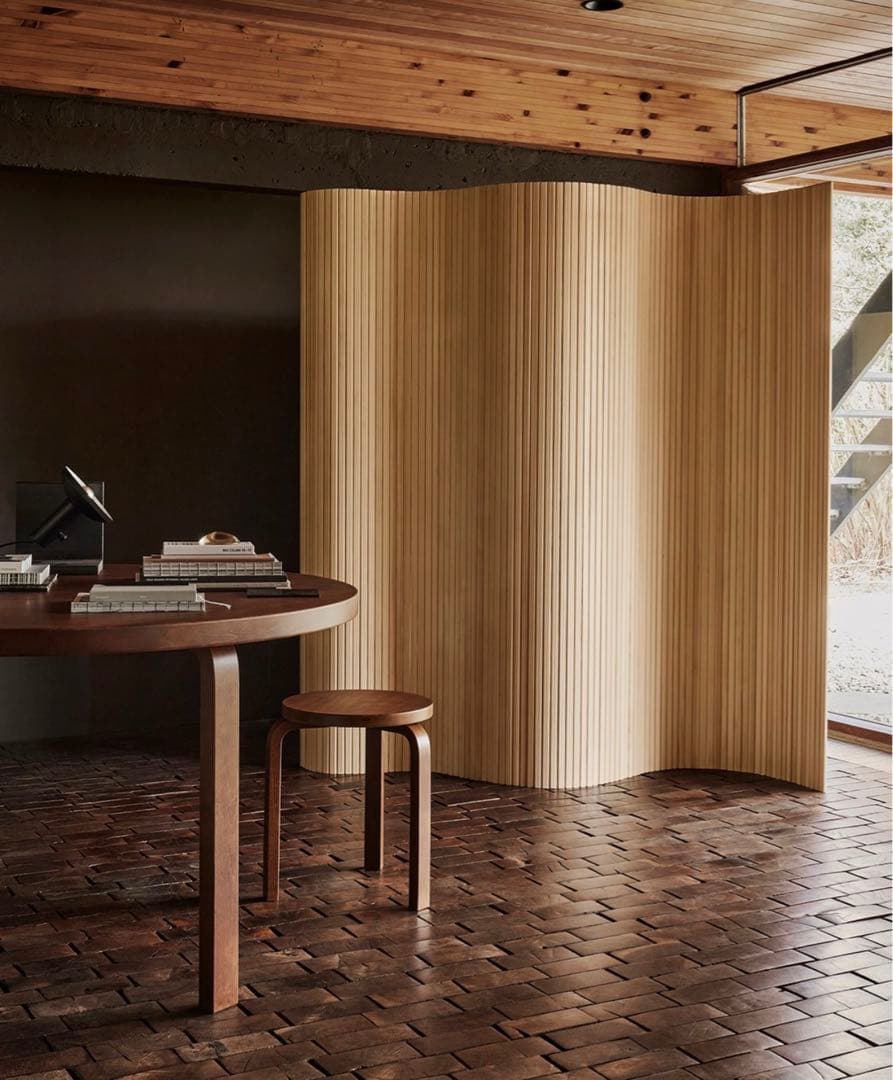 土限定値下げ‼️【即配達！】木製 波形パーテーション ウッド