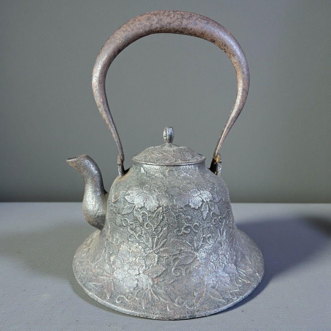 明治大正の御屋敷から出た希少な鉄瓶 南部鉄 名工作 いぶし銀 5kg 砂鉄 希少