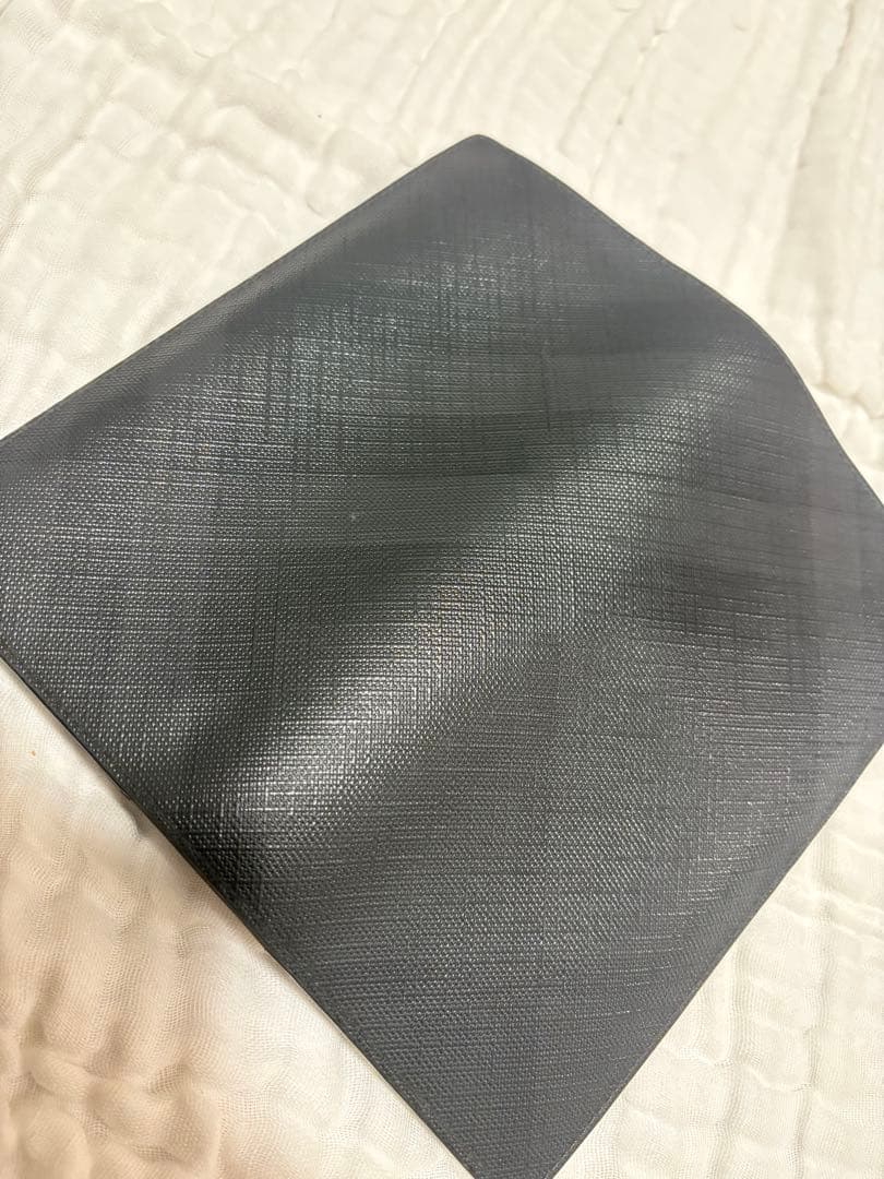 BURBERRY ブラック レザー 長財布