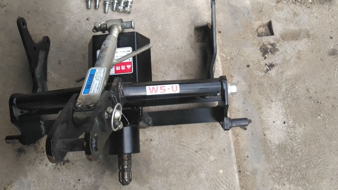 コバシ畔塗機　クボタヒッチ組み替え