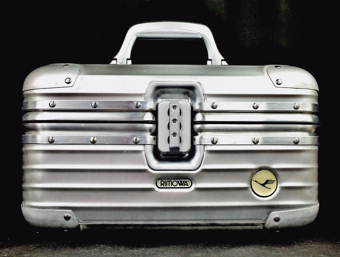 リモワ 918.38 トパーズ『Lufthansa』ALビューティケース 17L