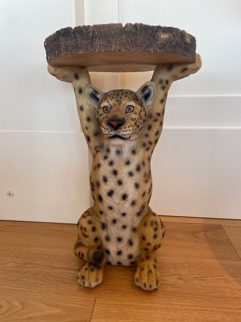 サイドテーブル　ヒョウ