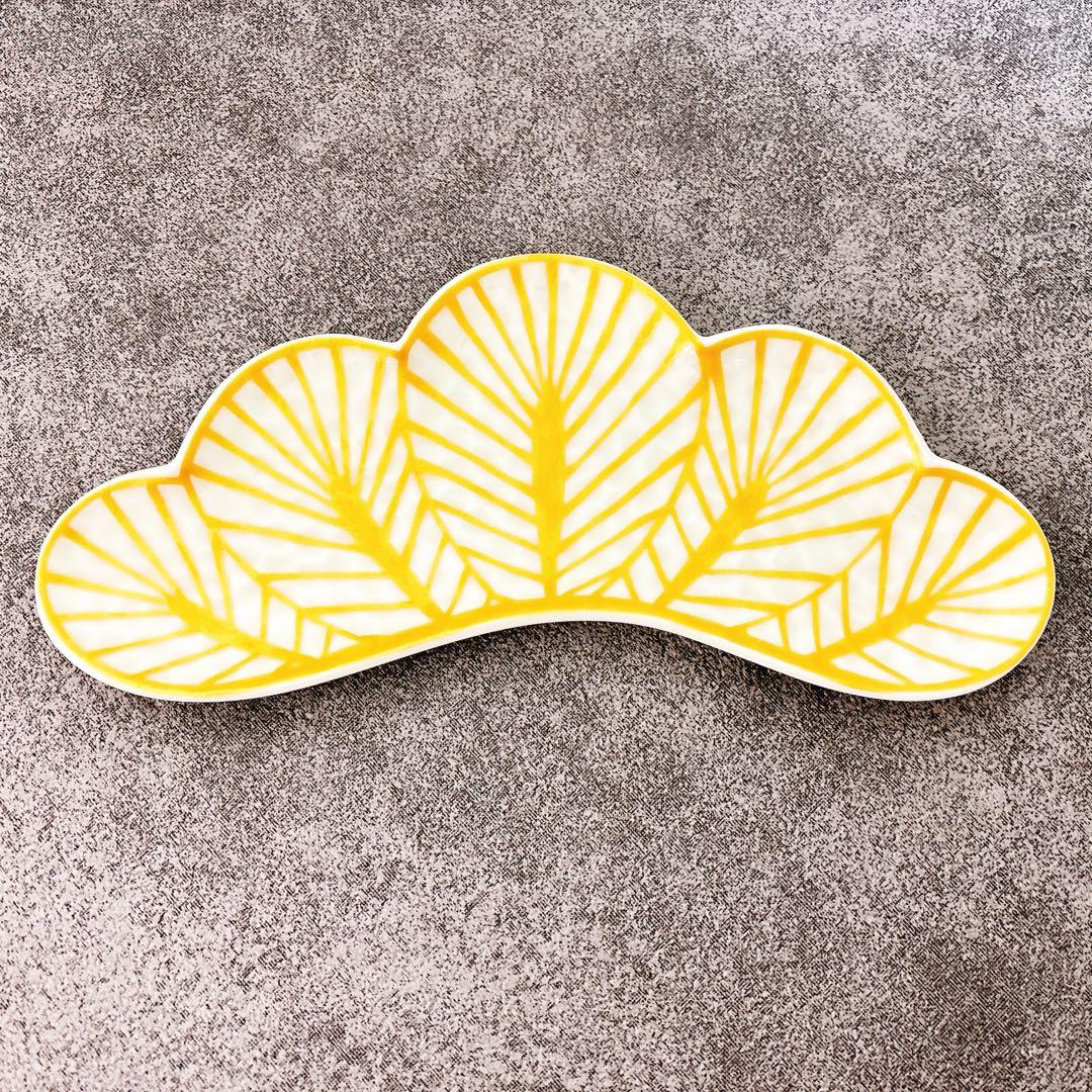 有田焼　幸楽窯　錦金松葉形前菜皿　白金　5点セット