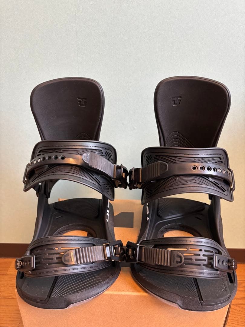 Union ULTRA Mサイズスノーボードビンディング