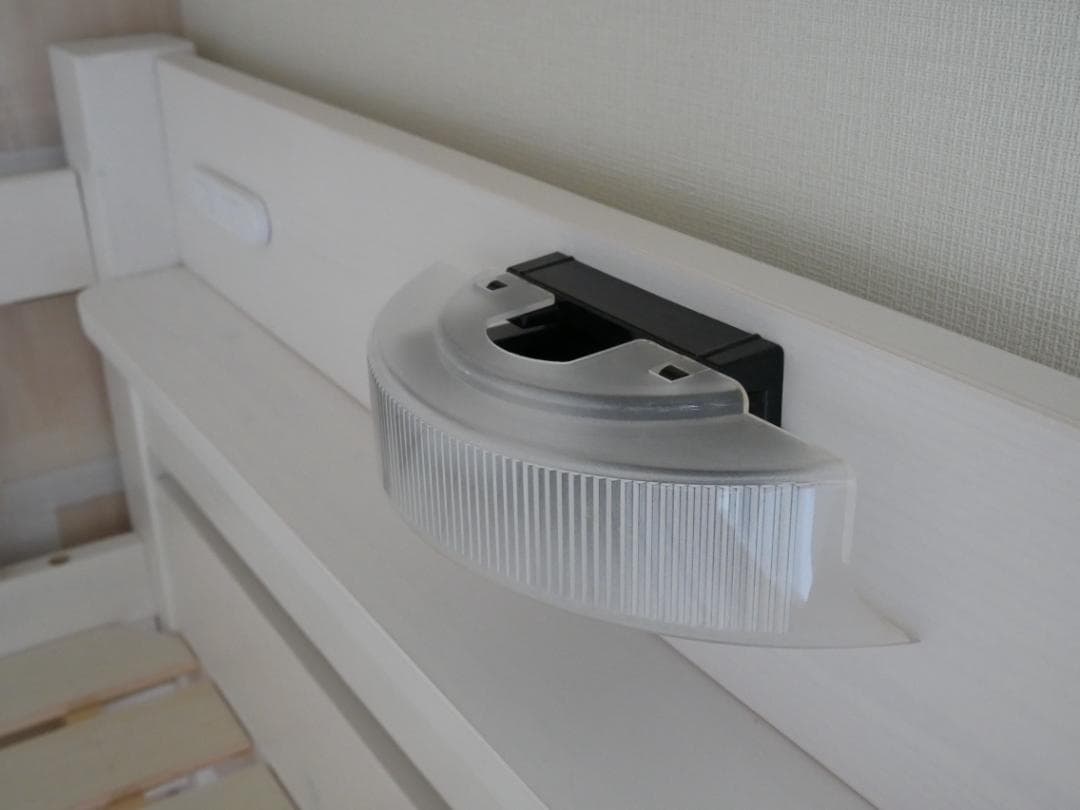 【直接引き渡しのみ】美品、ロフトベッド イーニーMid ホワイト 宮棚付　収納