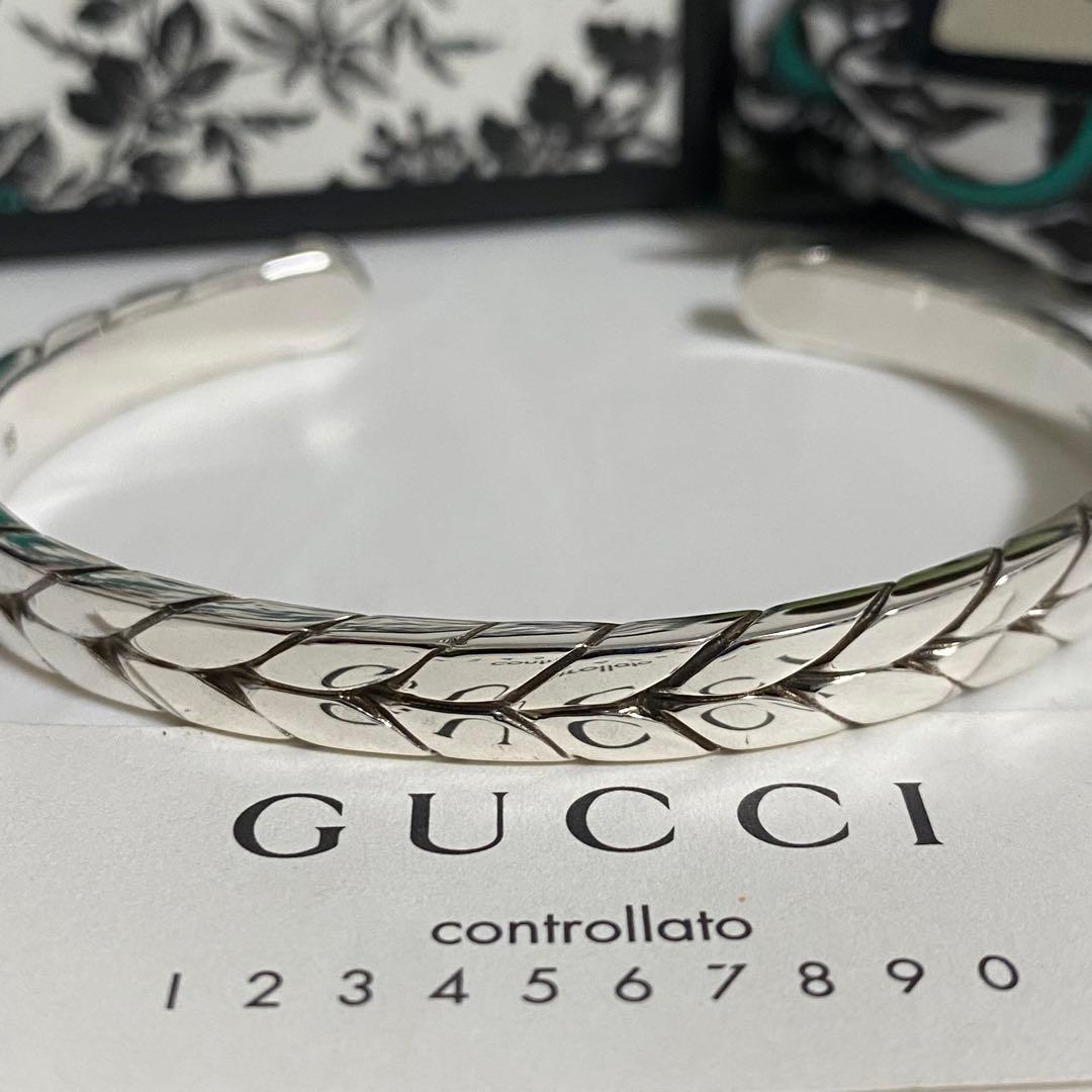 GUCCI 新品未使用品　クレストGバングル　ブレスレット　付属品　刻印19