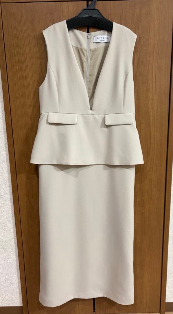 SHIPS any ダブルクロス Vネック ペプラム ワンピース