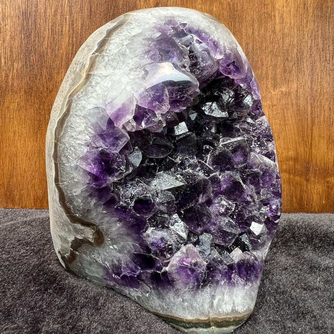 ✳️極品✨神々しい美濃紫の輝き✨最強浄化や魔除け✨特大 アメジストクラスター 原石