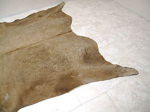 本牛革カウラグ 大判 236×265cm　ハラコラグ　絨毯　敷物　ラグカーペット