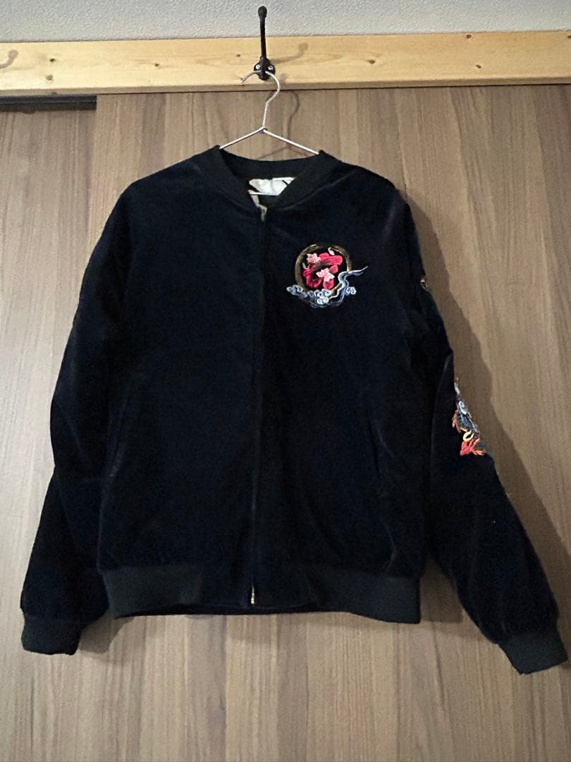 リナ【オスティア・ジャパン衣】黒のベロアスカジャン 龍刺繍　M