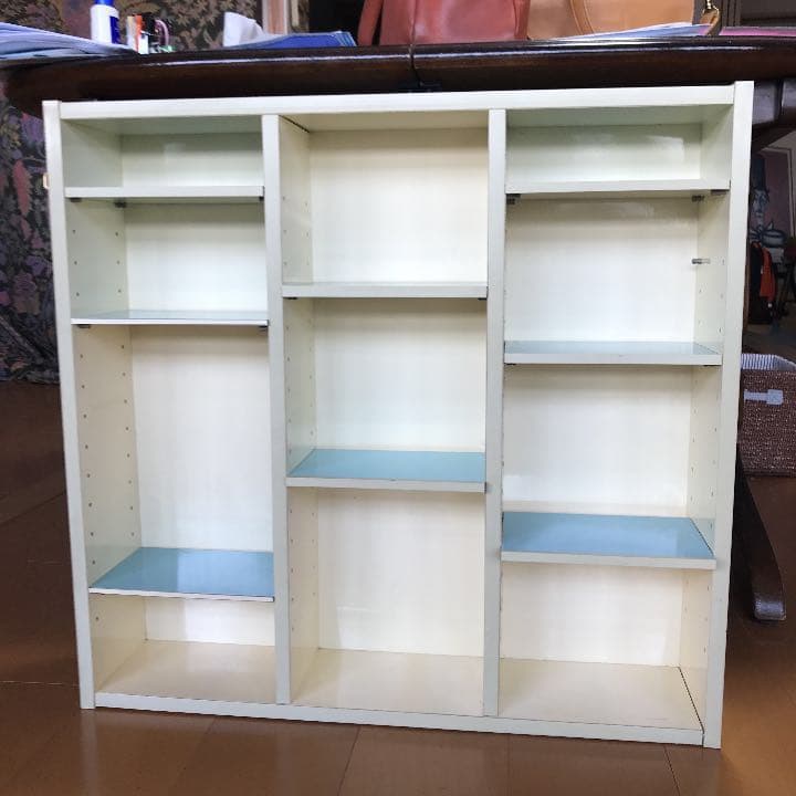 飾り棚　棚可動式