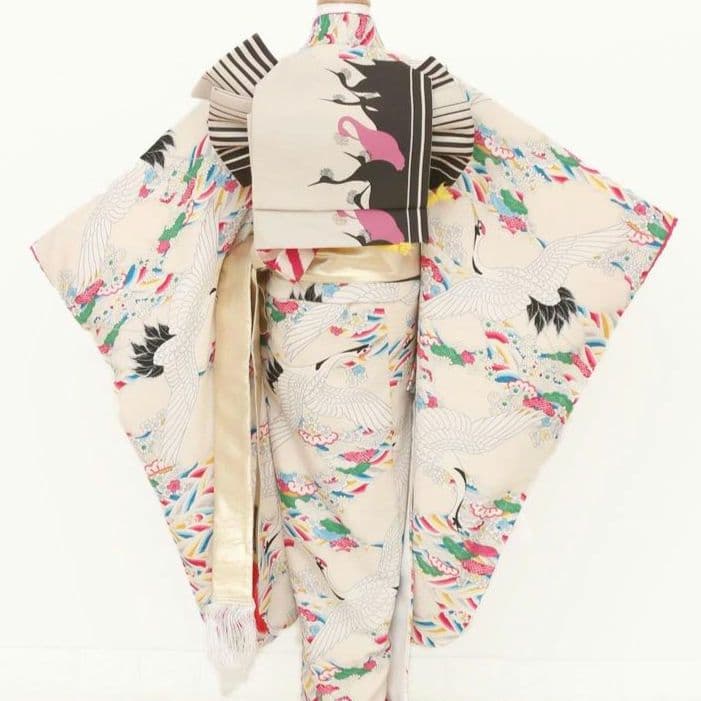 Modern Antenna☆高貴な鳥尽くしで後ろ姿も瀟洒☆7歳七五三向け祝い着