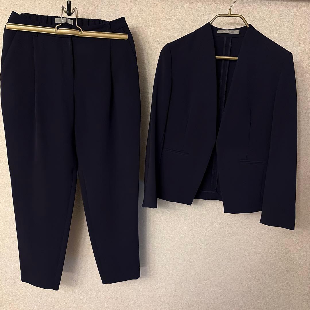 theory luxe LIVE 40ネイビー パンツスーツ上下