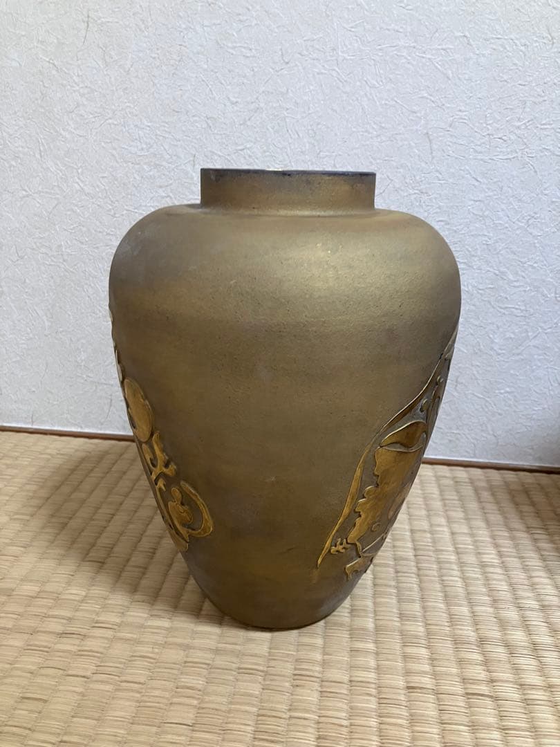 Paşabahçe(パシャバチェ) 花瓶 オスマン帝国 金色の浮彫り装飾花瓶