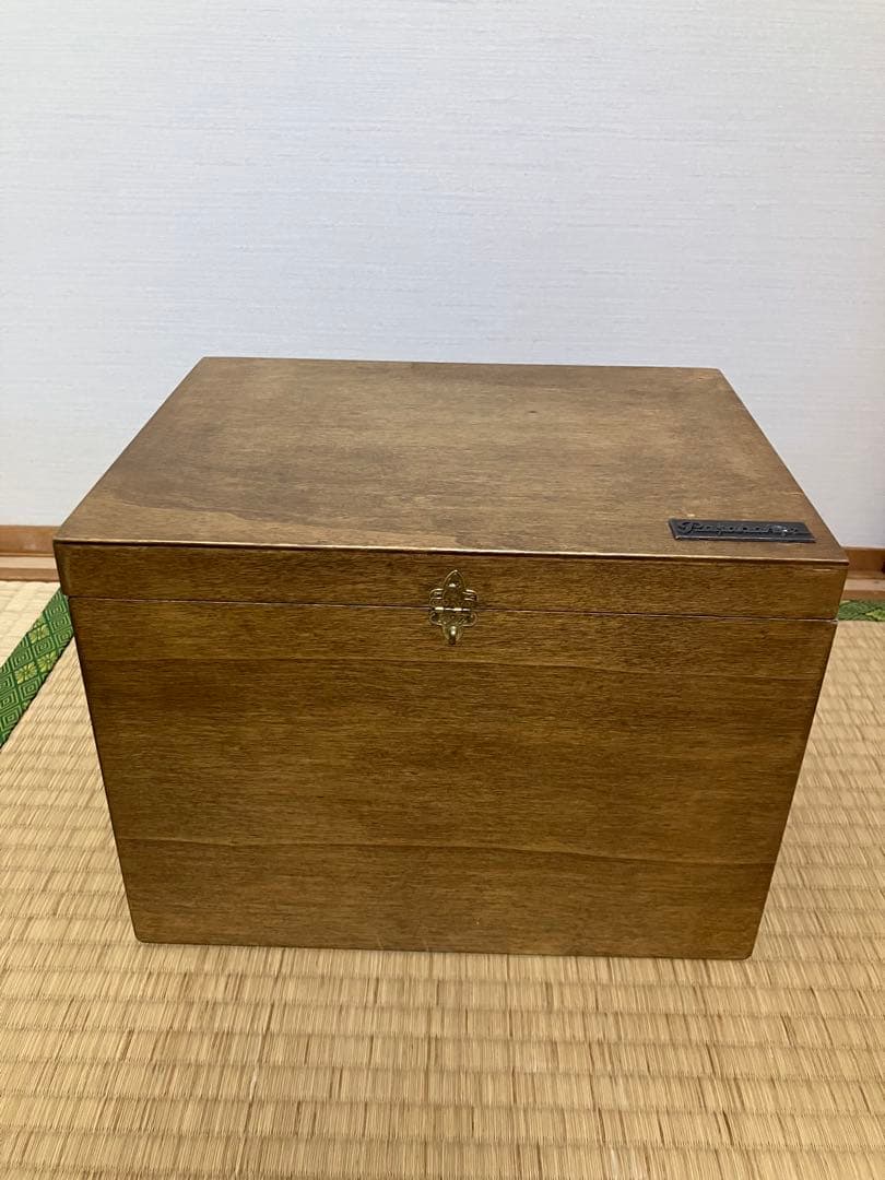 Paşabahçe(パシャバチェ) 花瓶 オスマン帝国 金色の浮彫り装飾花瓶