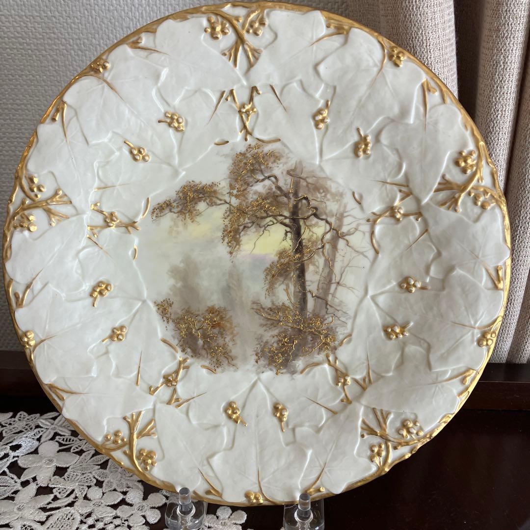  China Works 　アイビーレリーフ　盛金彩　冬の木立風景画皿