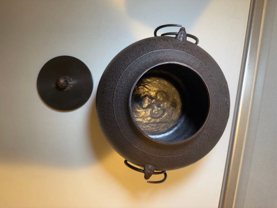 菊地政光「真形釜」共箱 高さ 約19cm 鉄瓶 茶釜 茶道具 釜師 山水地紋