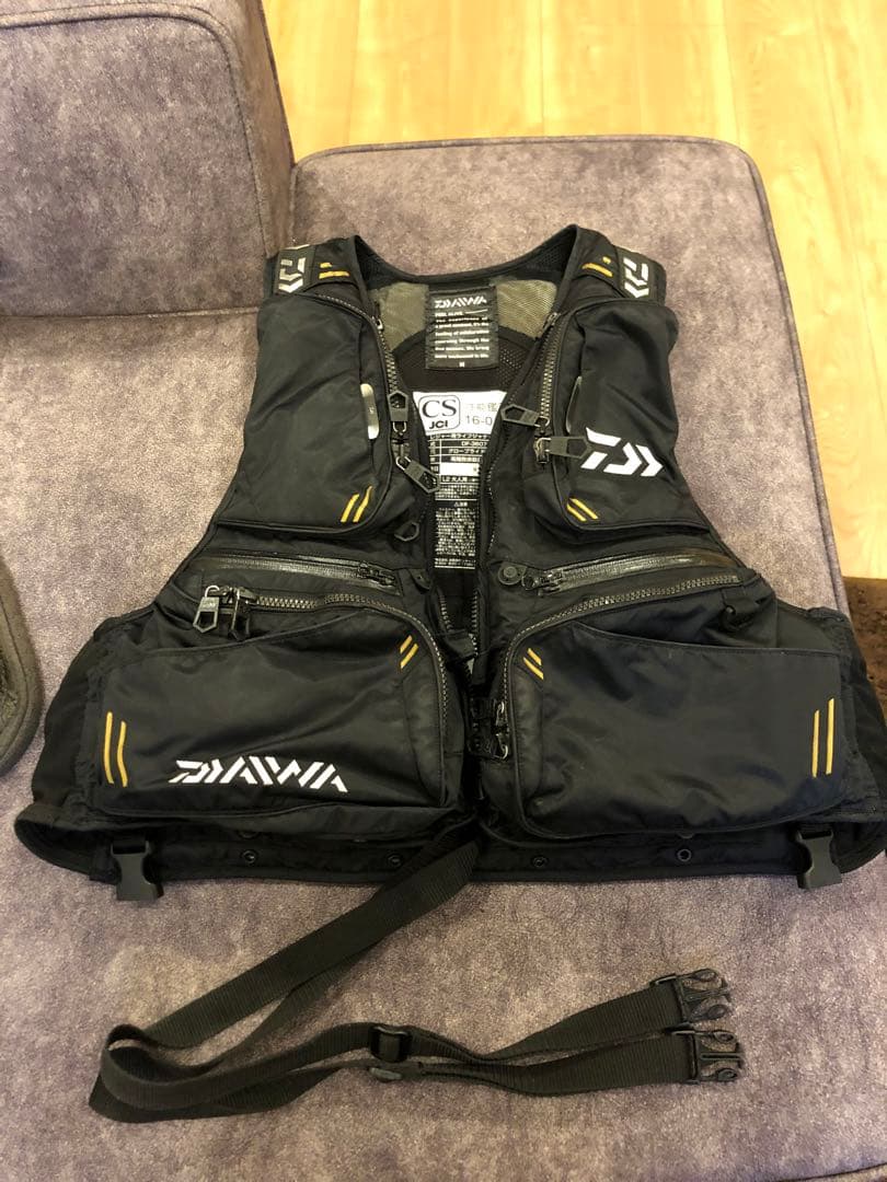 Daiwaダイワdf-3607 フローティングベスト M ブラック