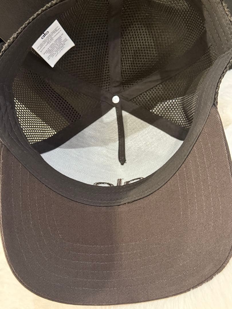 正規品　Alo Yoga キャップ ブラウン　メッシュ
