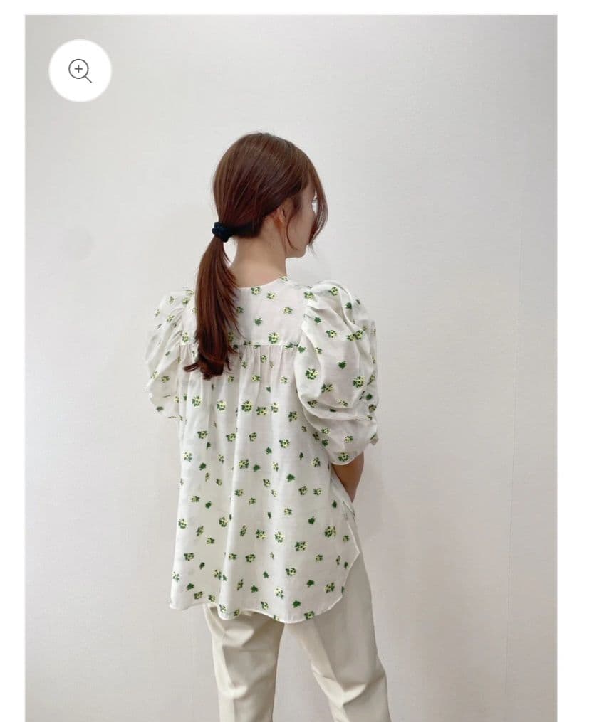 ！！まるちゃんさん専用！！ジェマアトリエ▪︎フラワーパターンシャーリングブラウス