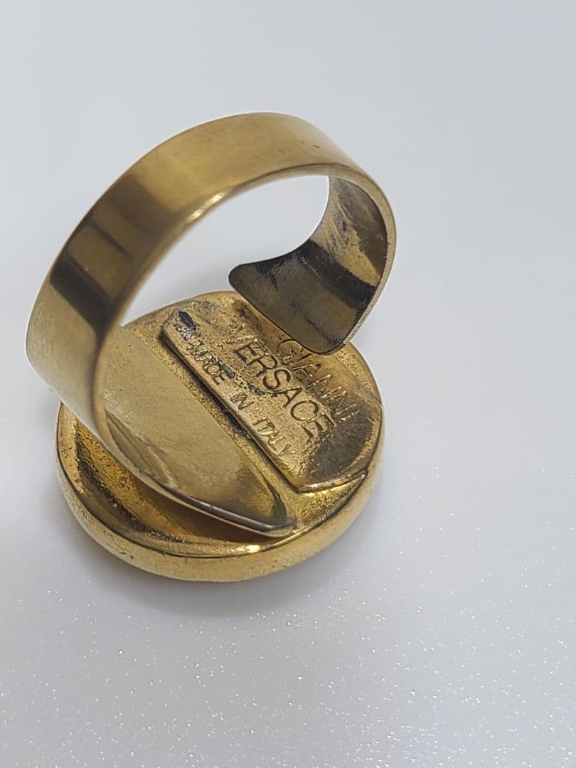 ヴェルサーチ　メデューサリング　シェル　ゴールド