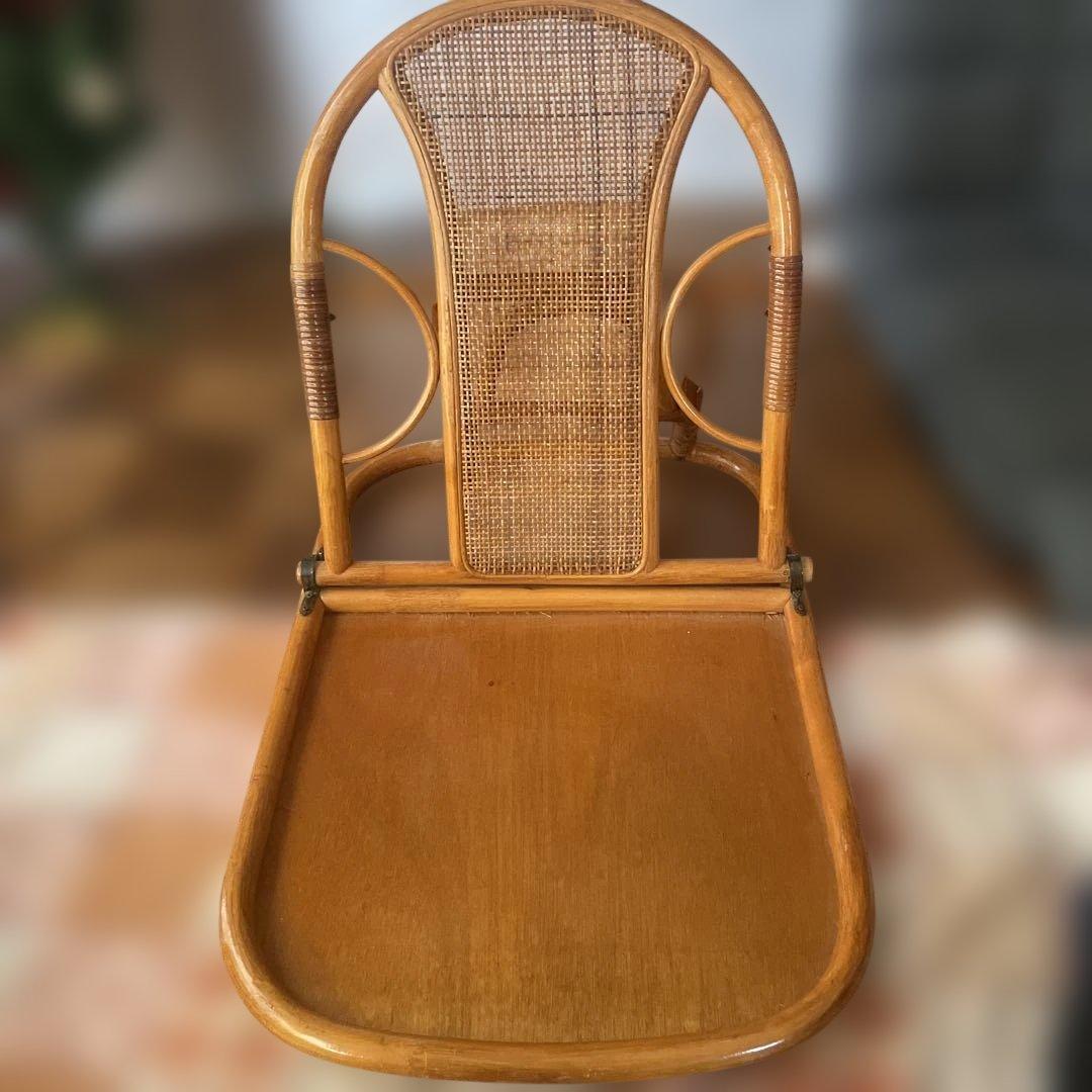 折りたたみラタンチェア