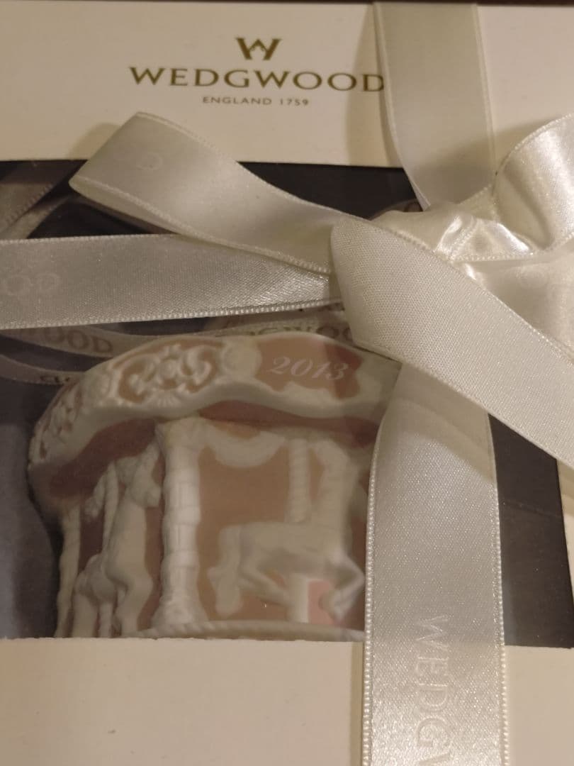 未開封 ウェッジウッド クリスマスオーナメント カルーセル ピンク 2013年