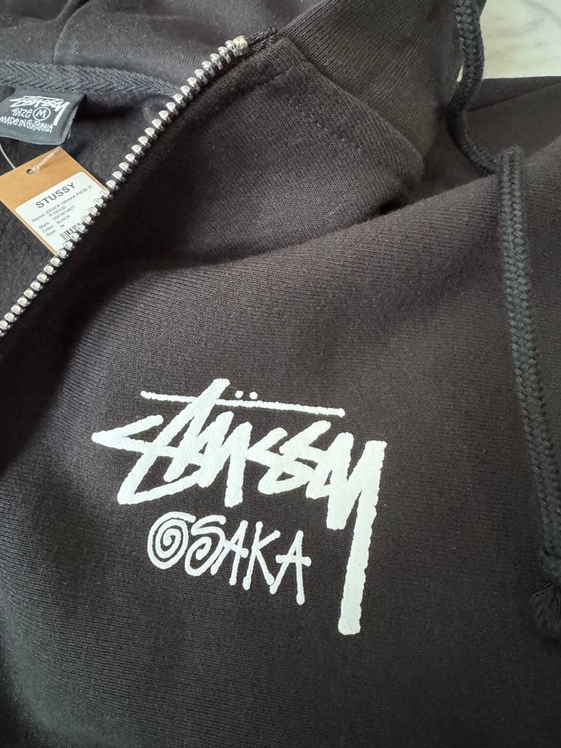 グァンミン様用 新品　ステューシー　大阪限定　ジップパーカー　ブラック