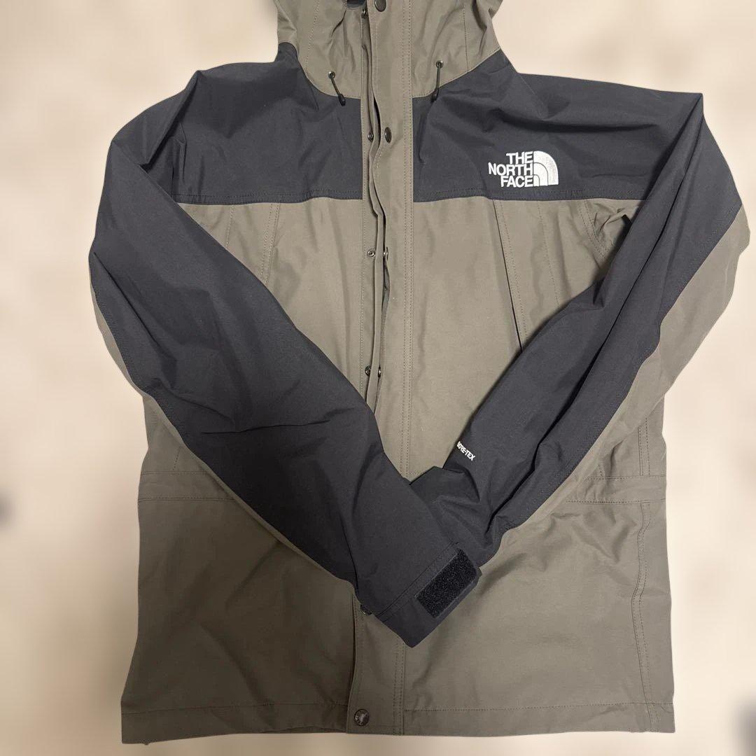THE NORTH FACE マウンテンパーカー カーキ/ブラック