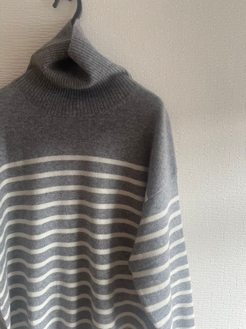 23区　ピュアカシミヤタートルネック ニット