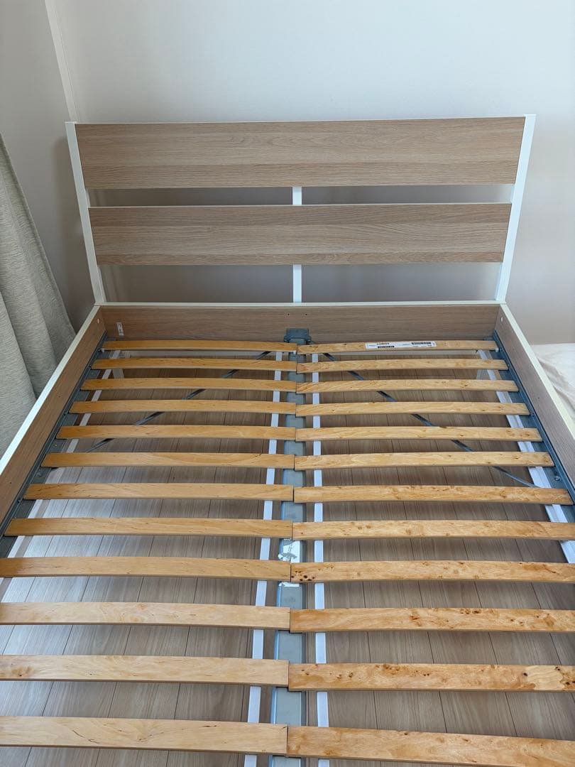 東京江東区引き取り限定　IKEA ダブルベッドフレーム 木製スラット