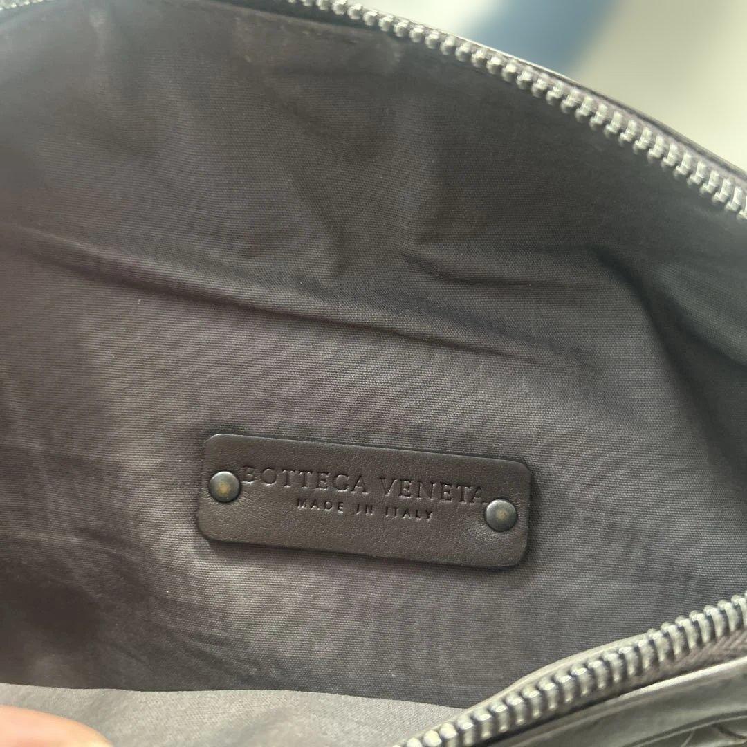 ポンチョです！！BOTTEGA VENETA ボディバッグ ダークブラウン