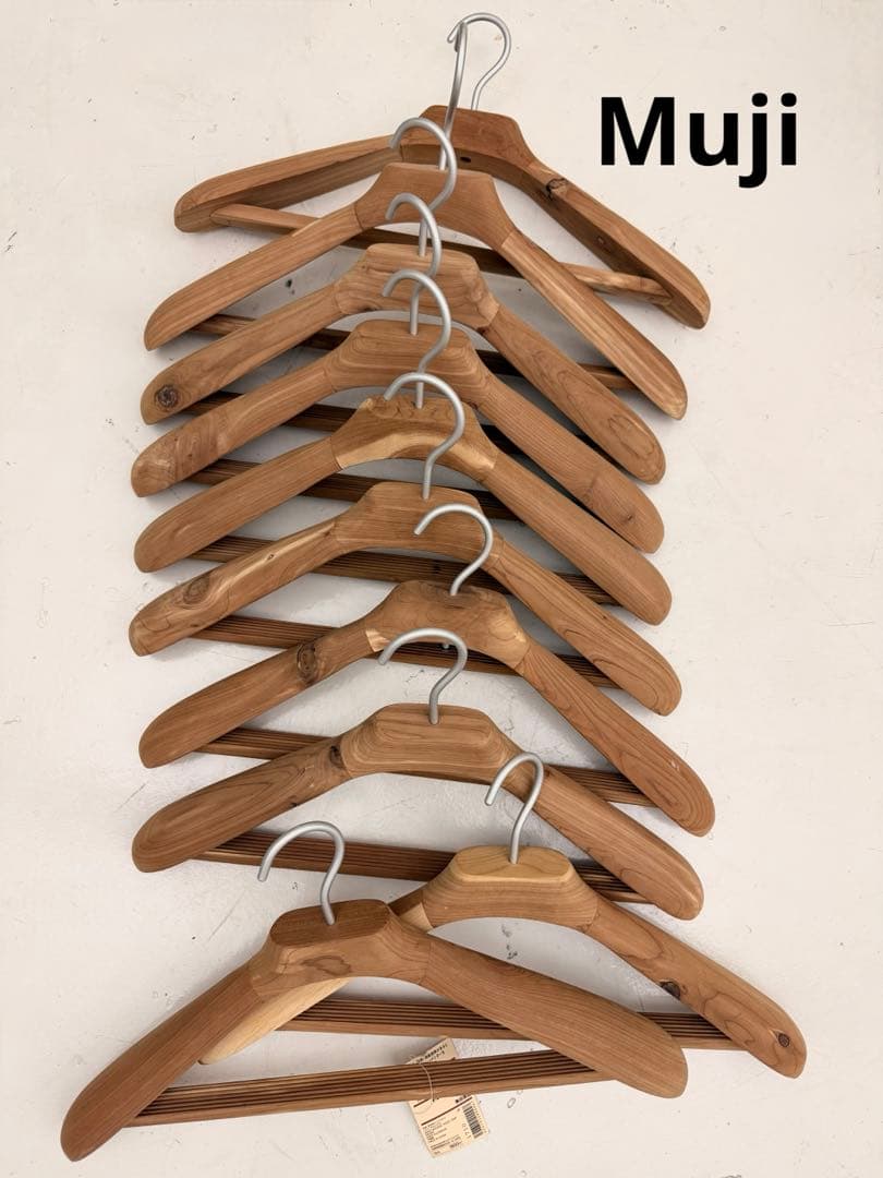 Muji Red Cedar hangersレッドシダー ハンガー10個