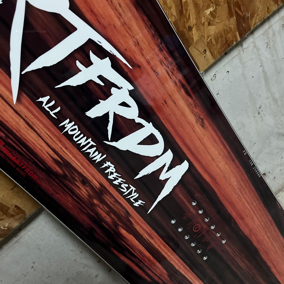 スノーボード 22-23 NOVEMBER ARTFRDM 156