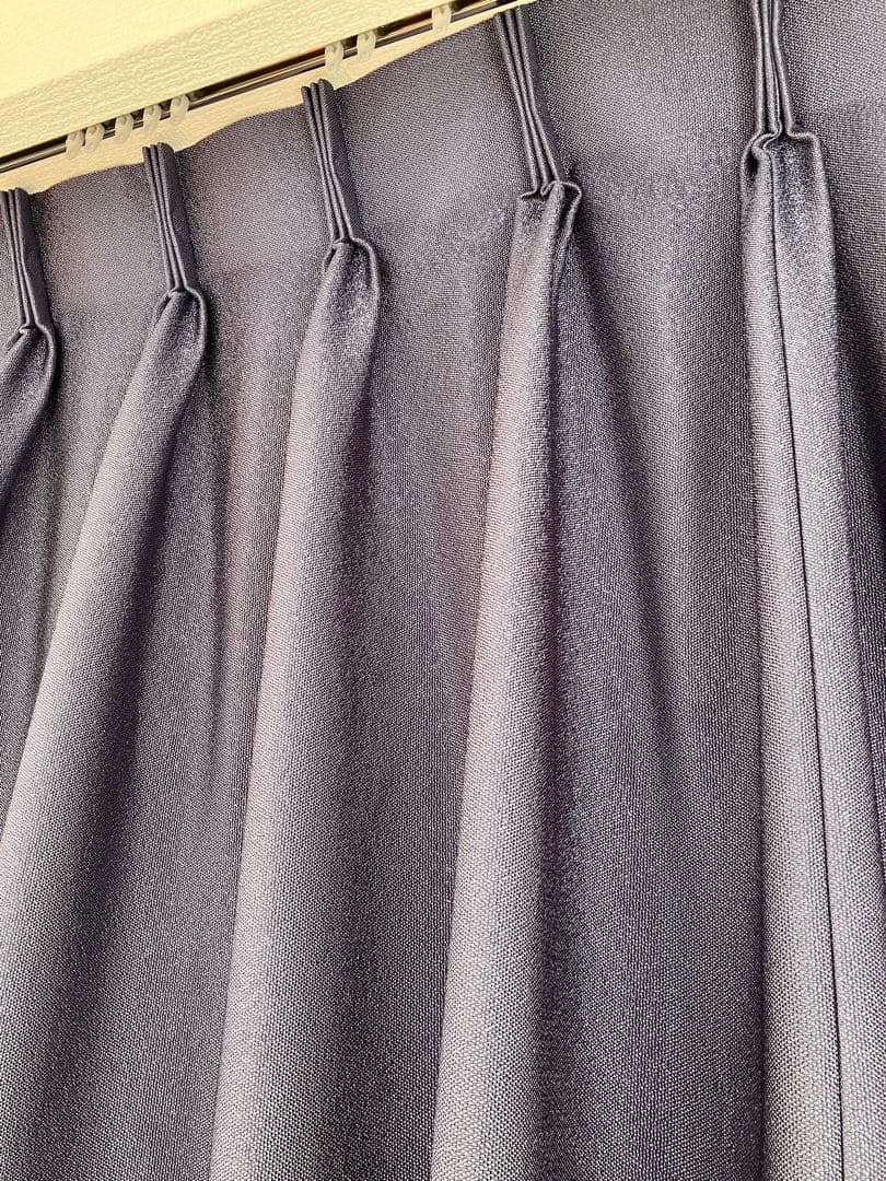 カーテン3枚ヒダ　縦122横110