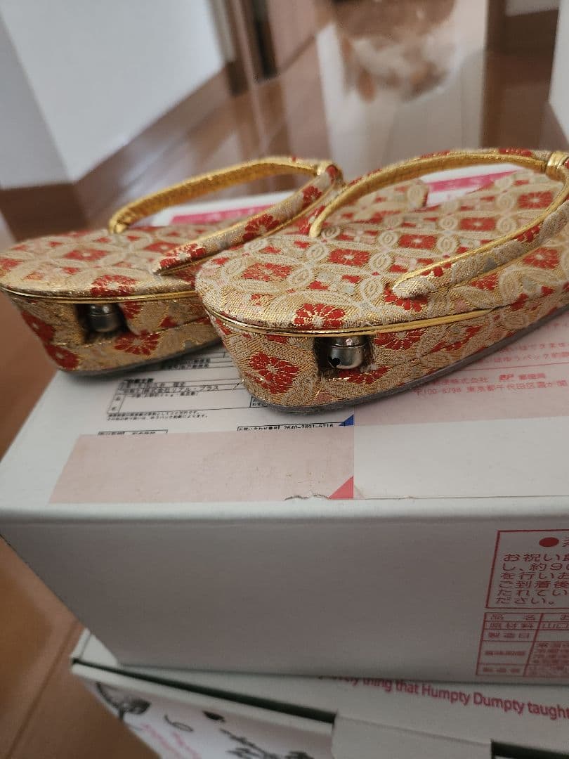 7歳着物6点セット 赤 花柄刺繍