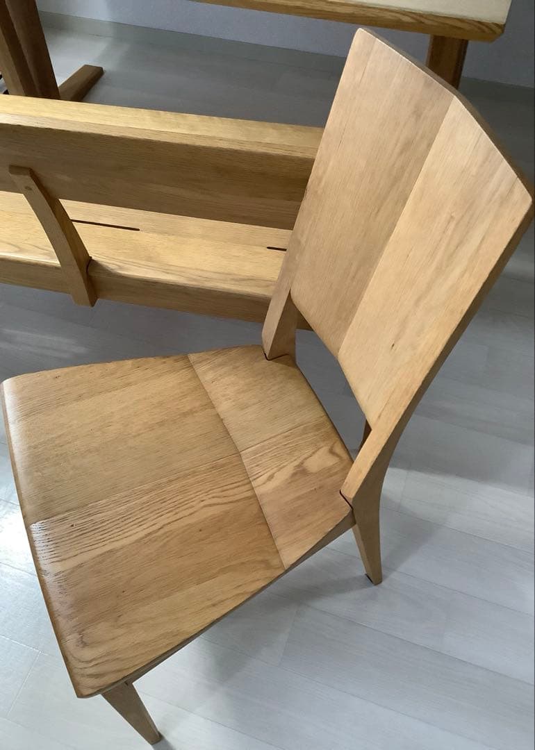 ③カリモク　椅子　幅465×奥行550×高さ875mm×座面の高さ410mm