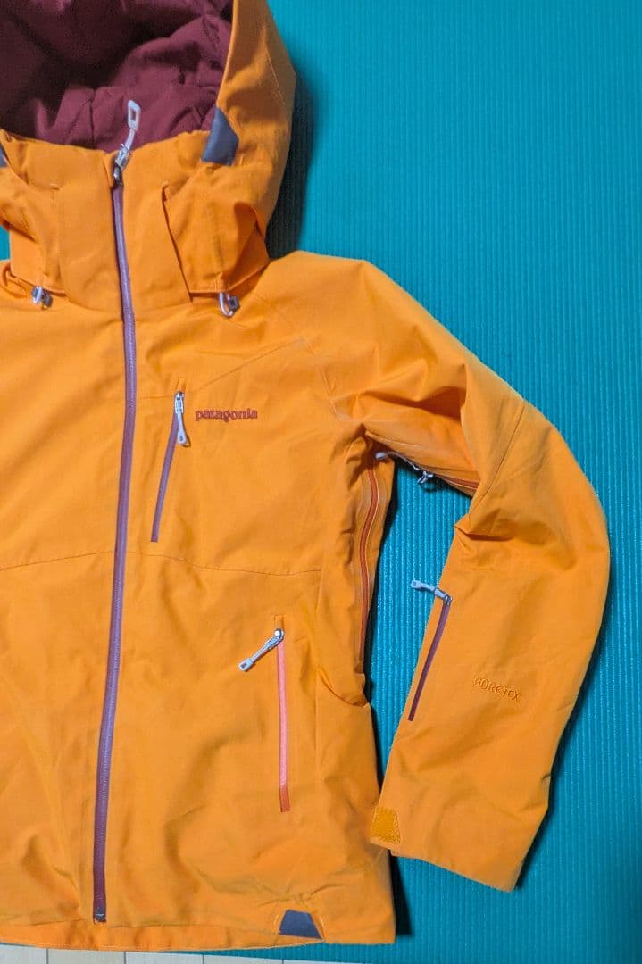 patagonia 女性用スキーウェア オレンジ