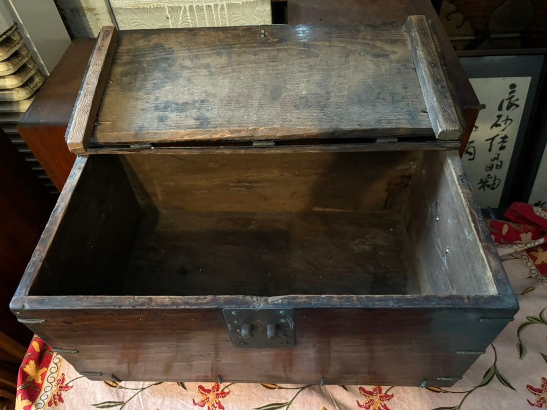 李朝家具　トンケ　木製アジアン収納箱