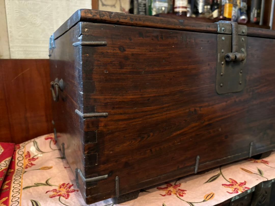 李朝家具　トンケ　木製アジアン収納箱