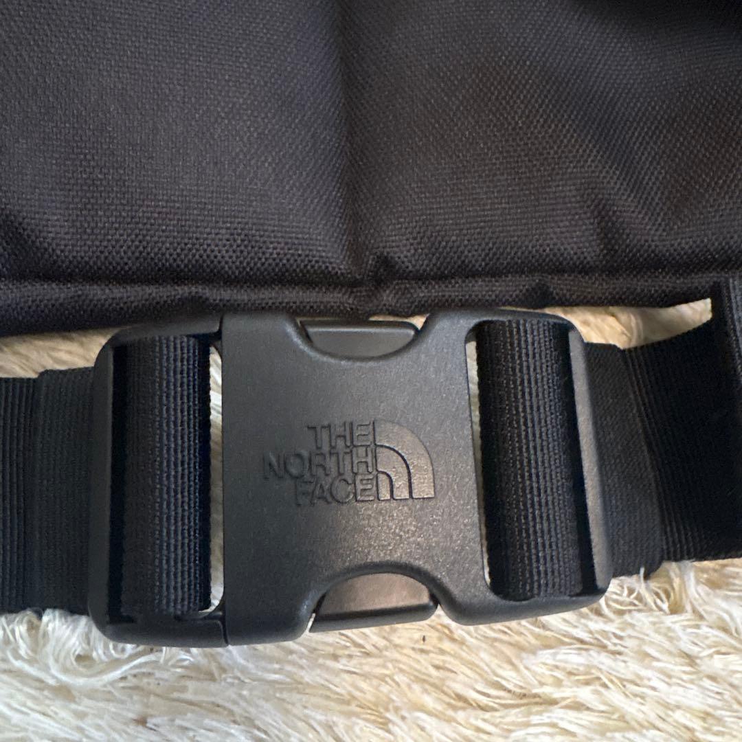 【未使用】ノースフェイス クラシックカンガ2 ボディバッグ 黒