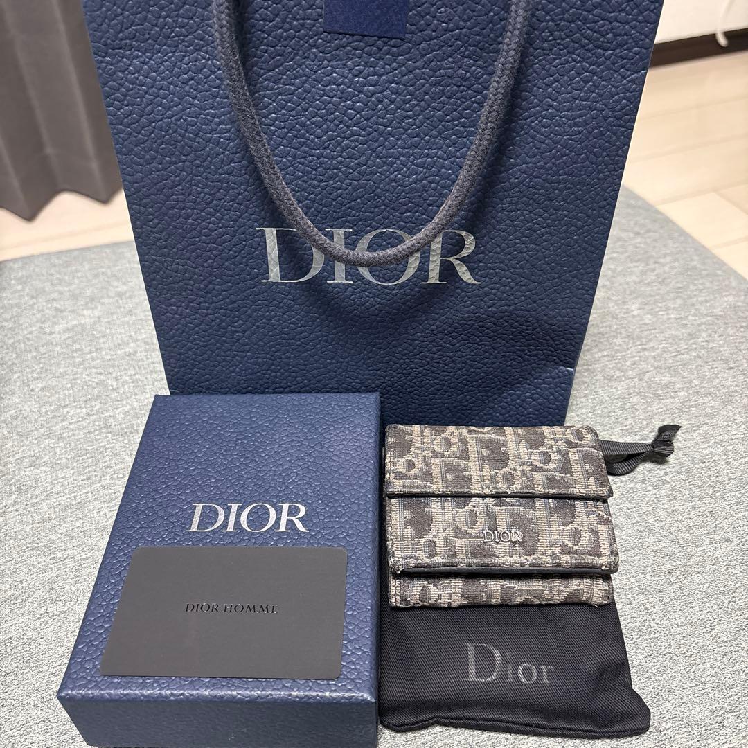 ディオール　三つ折り財布
