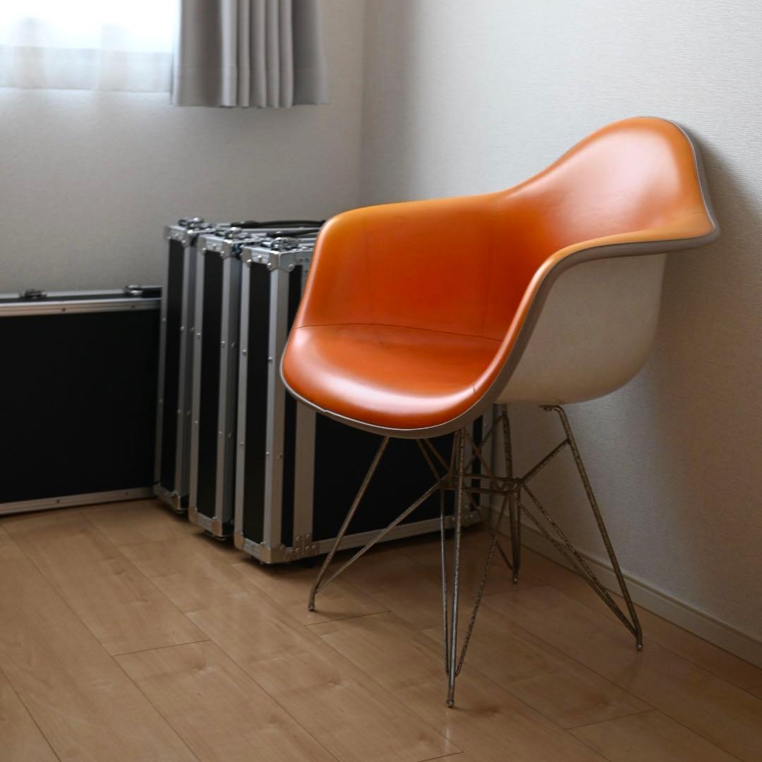 【正規品】イームズ アームシェルチェア レザー張り