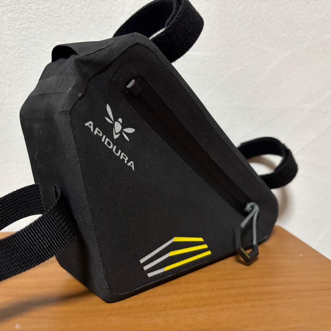 アピデュラ　フレームバッグ1リットル