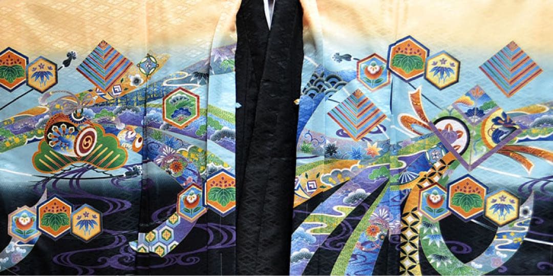 1点限り七五三 着物 男の子 袴 セット 5歳羽織袴 フルセット 兜柄　クリーム