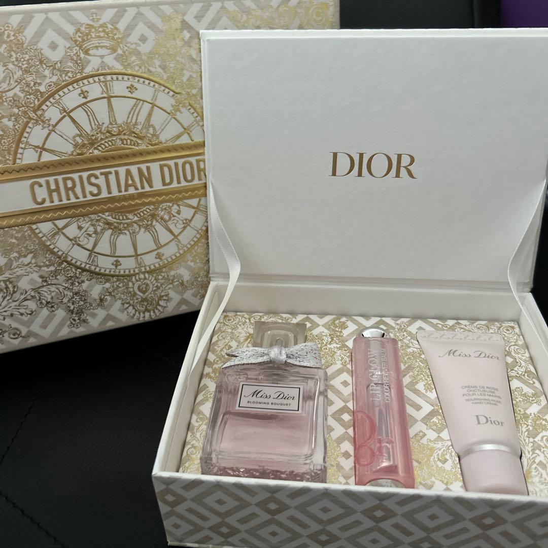 Dior クリスマスコフレ 2024